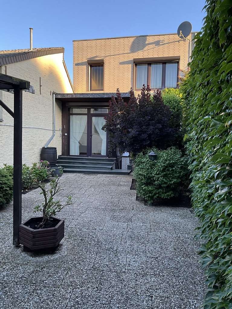 Immobilie in Hürth - Freistehendes Einfamilienhaus - Bild 0