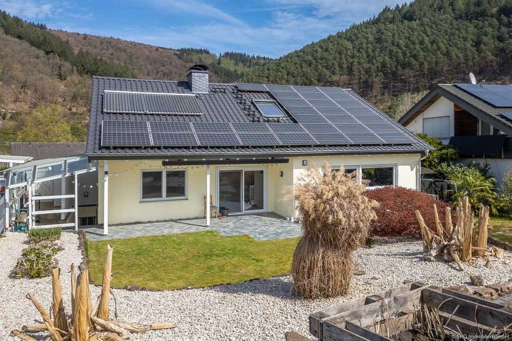 Immobilie in Hirschhorn - Einfamilienhaus in Hirschhorn – ein Zuhause zum Ankommen und Wohlfühlen für Familien und Paare ! - Bild 0