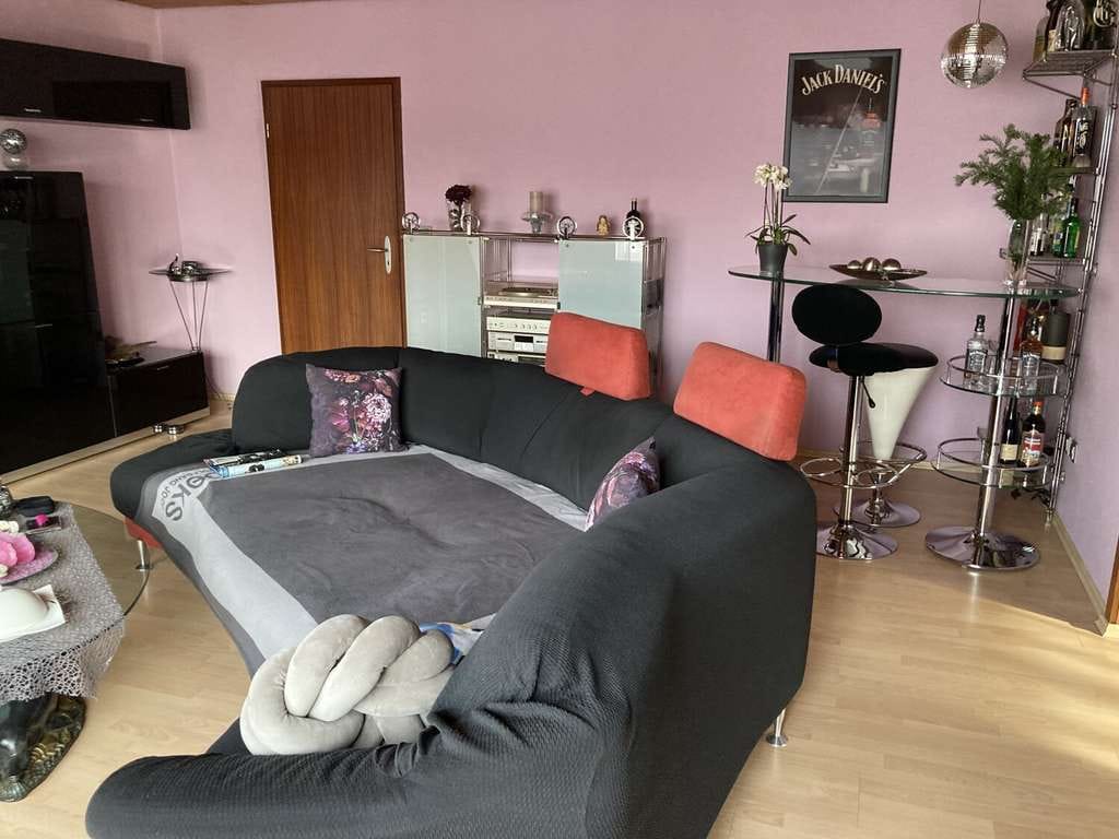 Immobilie in Hemsbach - Gemütliche 4-Zimmer-Wohnung mit zwei Balkonen in Hemsbach! - Bild 1