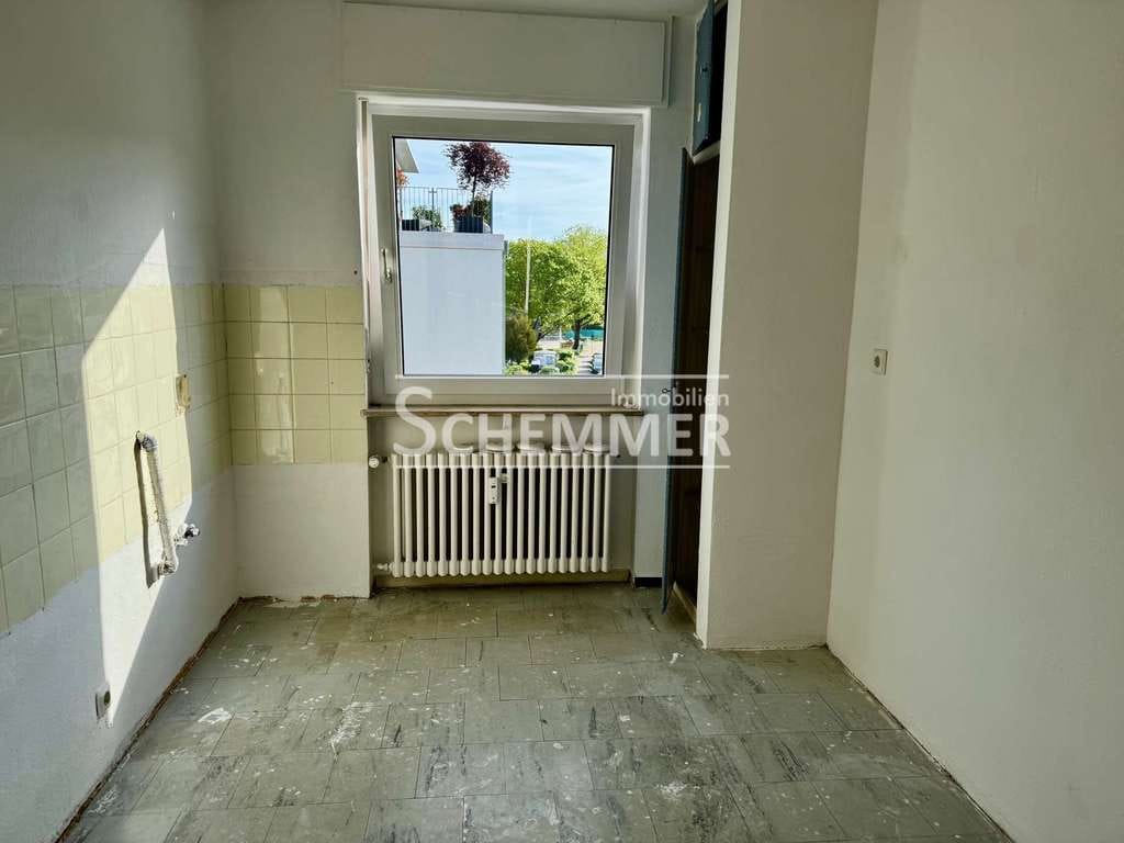Immobilie in Waldkirch - Waldkirch-Kollnau ++ Rohdiamant: 2-Zi.-Whg. wartet auf neue Ideen - Bild 4