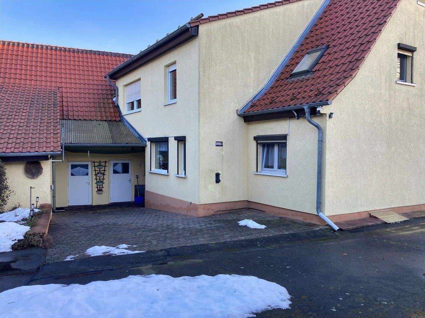 Immobilie in Sangerhausen - Nachhaltig wohnen, großzügig leben - Energieeffizienz trifft Komfort ! - Bild 1