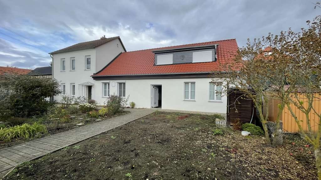 Immobilie in Egeln - Wohnhaus mit Ausbaureserve - Bild 0