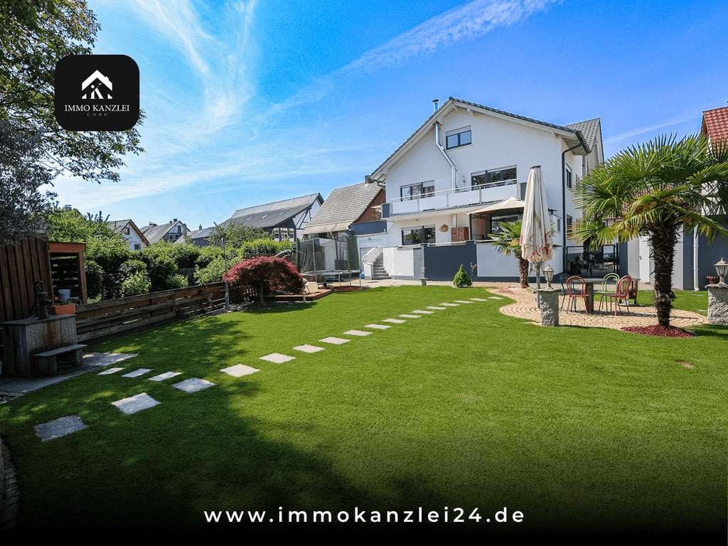 Immobilie in Willstätt - Zweifamilienhaus in Willstätt – 243 m², Outdoor-Küche & Doppelgarage! - Bild 0