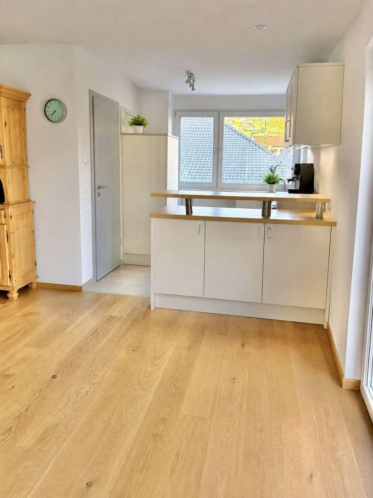 Immobilie in Hohentengen am Hochrhein - Attraktives Einfamilienhaus mit großzügigem Garten im Grünen - Bild 2