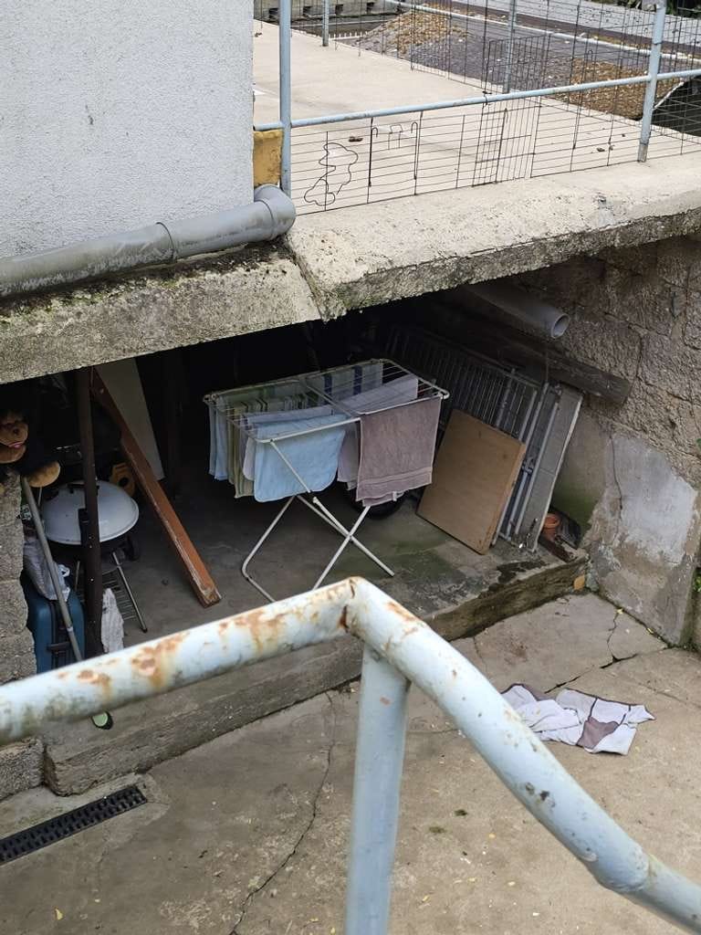 Immobilie in Frechen - Miethaus mit einem Gewerbe und 3 Wohneinheiten
im Zentrum von Frechen - Bild 2