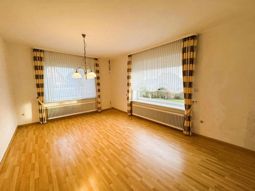 Immobilie in Krummhörn - Gepflegt und küstennah: Einfamilienhaus mit Wintergarten, Garage und Garten - Bild 4