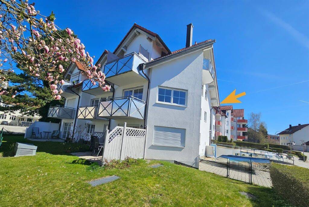 Immobilie in Geisenhausen - 2,5-Zimmer-Eigentumswohnung mit Südbalkon, Blick ins Grüne - Bild 1