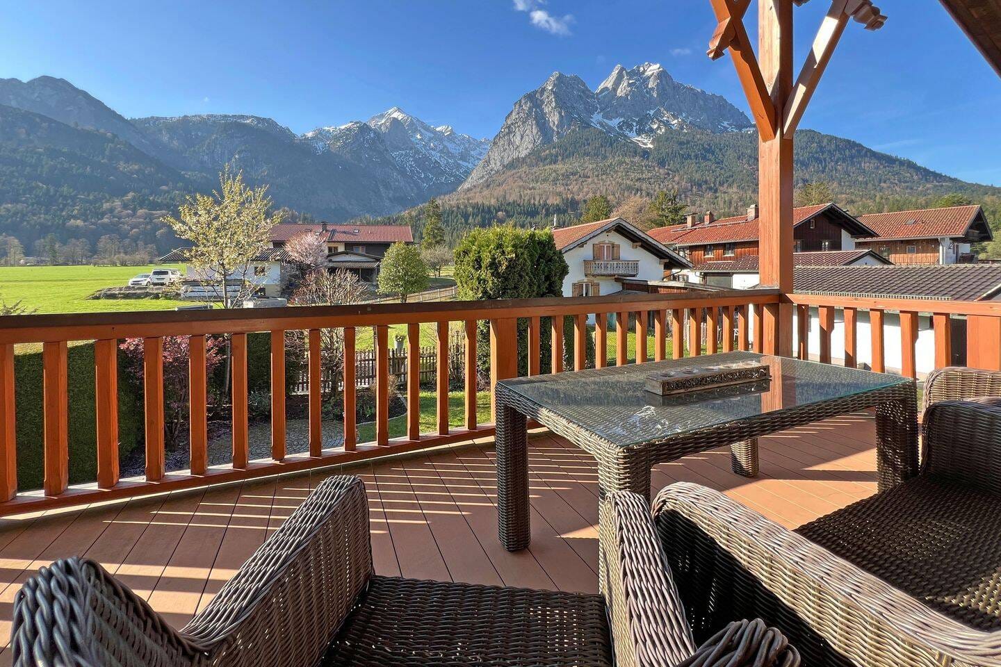 Immobilie in Grainau - Gepflegtes Mehrfamilienhaus in traumhafter Lage - Bild 1