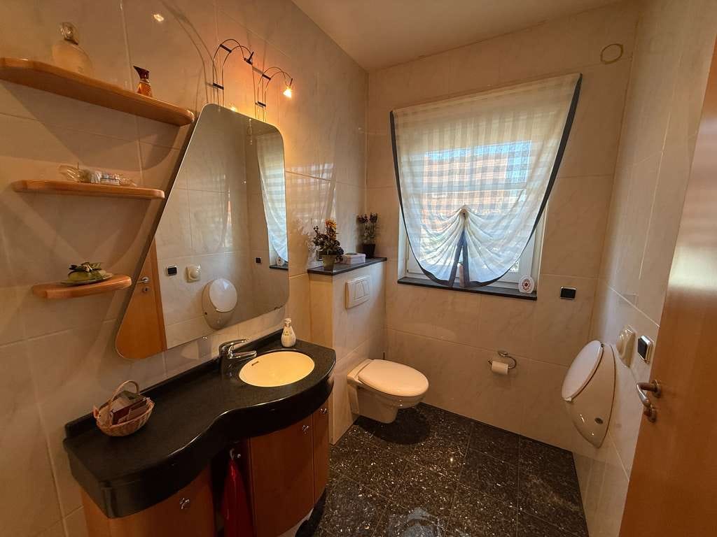 Immobilie in Gandesbergen - Barrierearmer Bungalow in Gandesbergen in Waldrandlage – Wohnen auf einer Ebene mit Stil und Komfort - Bild 1