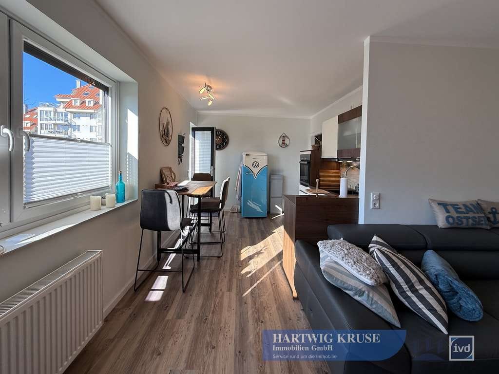 Immobilie in Großenbrode - Strandnah genießen: Möblierte Ferienoase mit Terrasse und Meeresrauschen - Bild 2