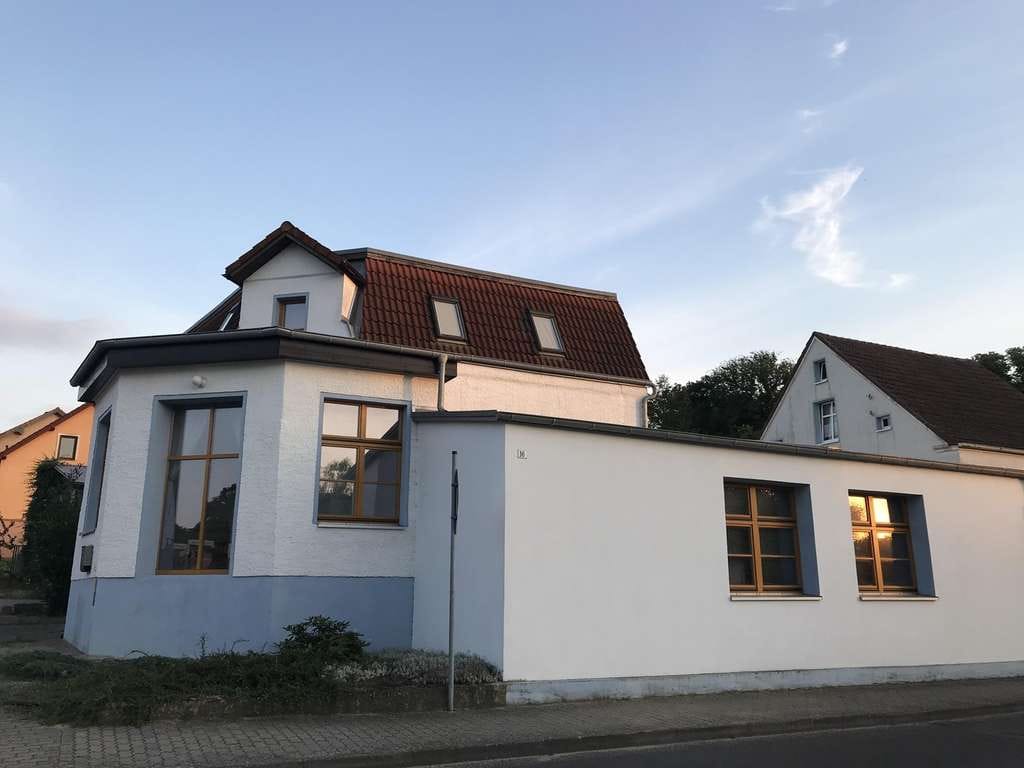 Immobilie in Waldsieversdorf - Großzügiges historisches Landhaus mit Studioatelier - familienfreundlich, Nähe Berlin, See & Wald - Bild 0