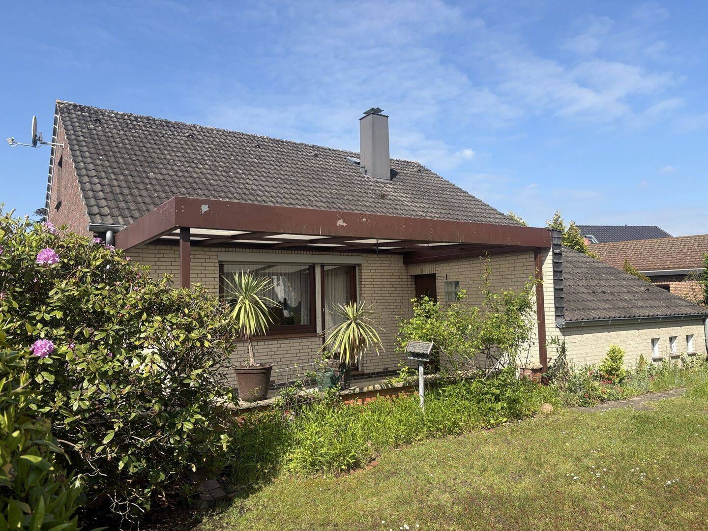 Immobilie in Schwarme - Toll für Paare oder kleine Familien: Einfacher, ebenerdiger Bungalow mit naturnahem Garten - Bild 3