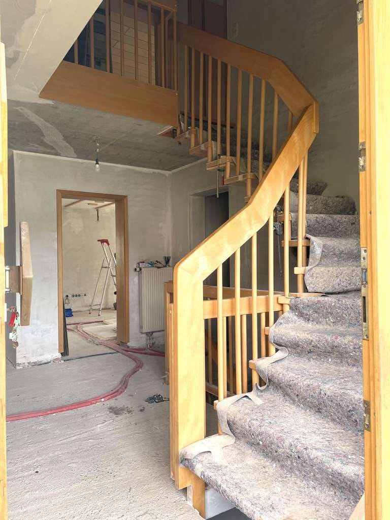 Immobilie in Eschelbronn - Geräumiges Einfamilienhaus mit großem Garten - Bild 1