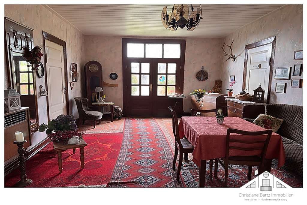 Immobilie in Neukloster - Im Herzen von Neukloster - Herrenhaus mit Stallgebäude auf großem Grundstück zu verkaufen - Bild 4