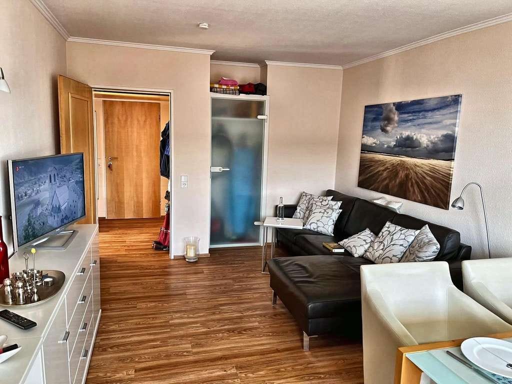 Immobilie in Wangerooge - Wangerooge: Ferienwohnung mit 2 Balkonen - 100 m zum Strand - provisionsfrei - Bild 2