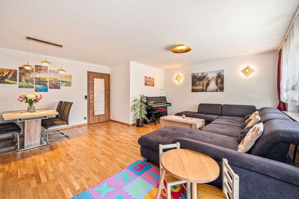 Immobilie in Lehrensteinsfeld - Modernisiertes Reihenmittelhaus mit Garage und Garten in Lehrensteinsfeld zu verkaufen! - Bild 0