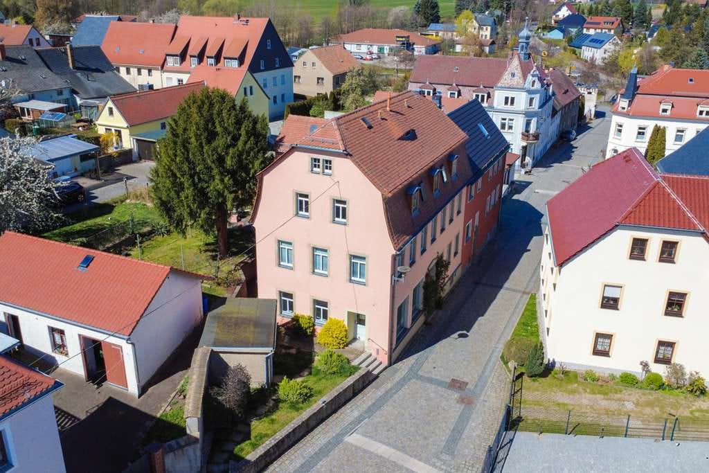 Immobilie in Elstra - Halštrow - Dirket am Markt! Historischer Altbau mit vielseitiger Nutzung! - Bild 1