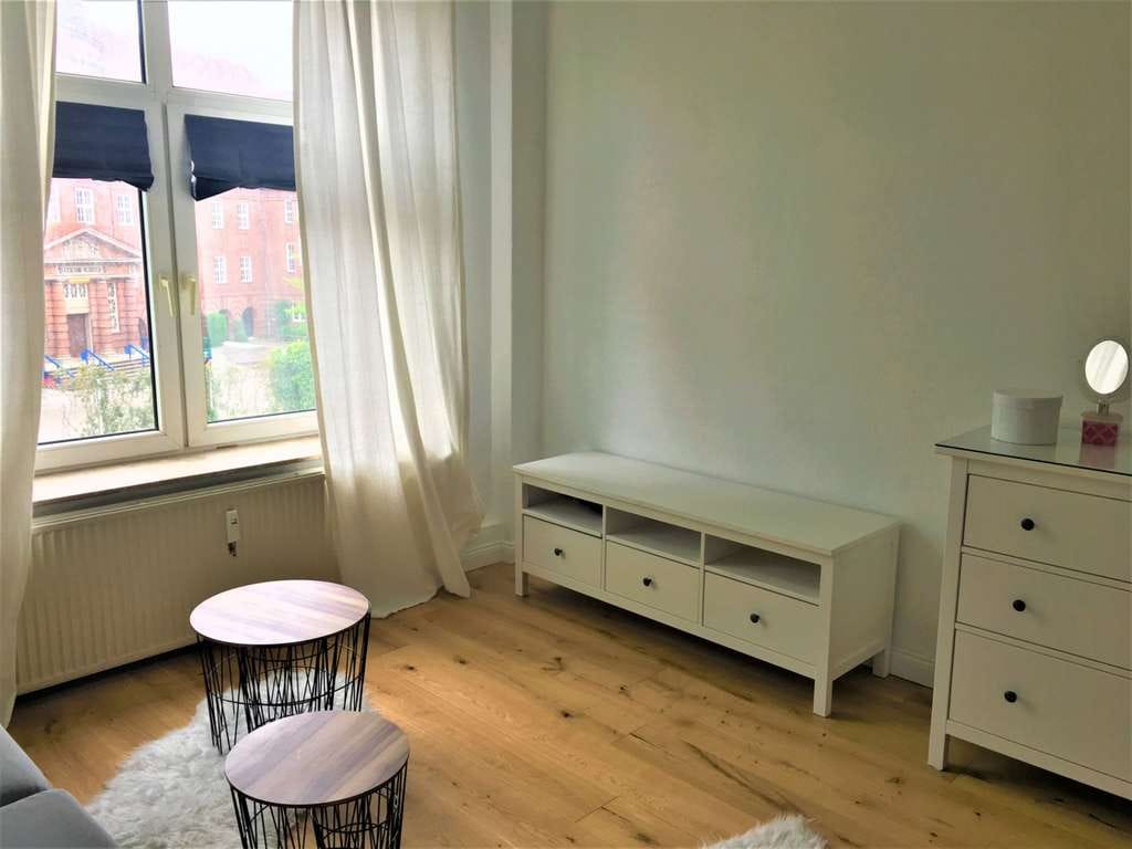 Immobilie in Flensburg - Bismarckstr. 42, 24943 Flensburg - 1. OG Whg. 3 klein - Bild 1