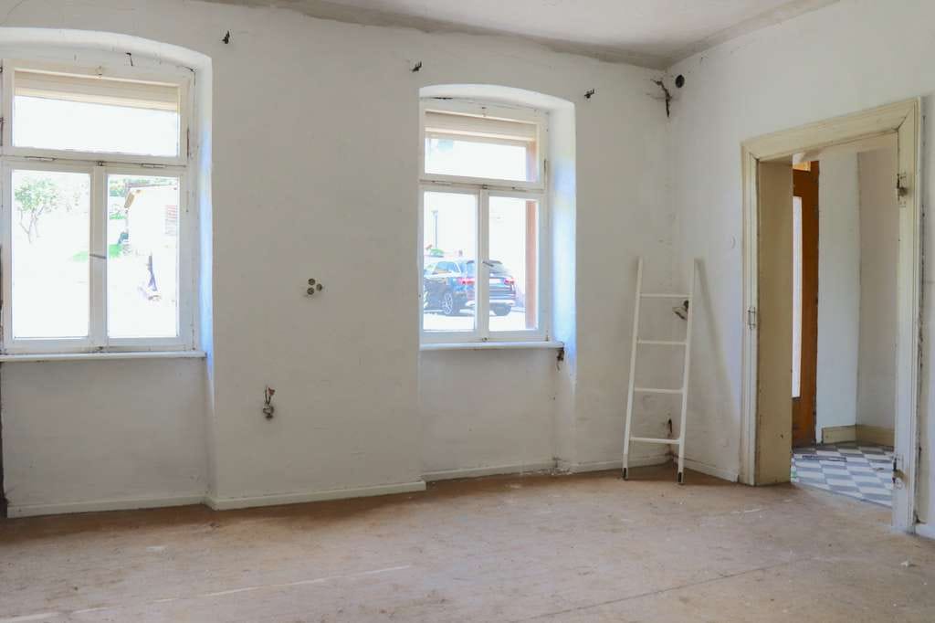 Immobilie in Steinbach am Glan - Sanierungsobjekt mit Garten – Ihr Projekt zur Selbstverwirklichung in Steinbach am Glan! - Bild 1
