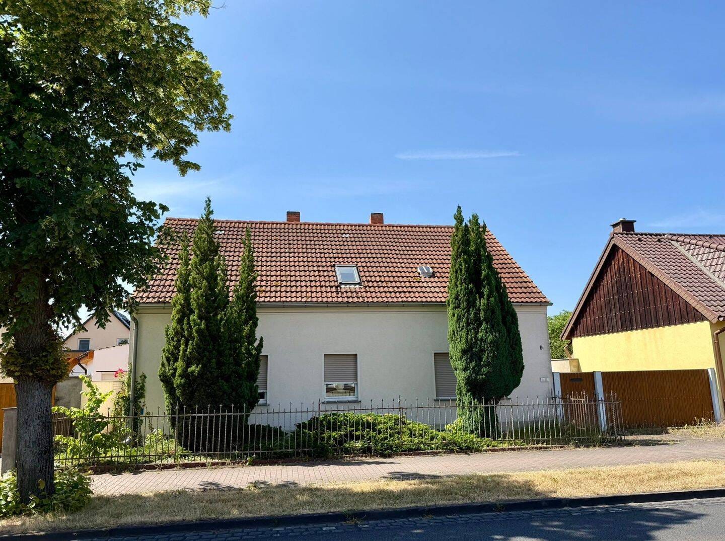 Immobilie in Zahna-Elster - Großzügiges Grundstück mit Wohnhaus, Nebengebäuden und Auszugshaus in Elster (Elbe) - Bild 1
