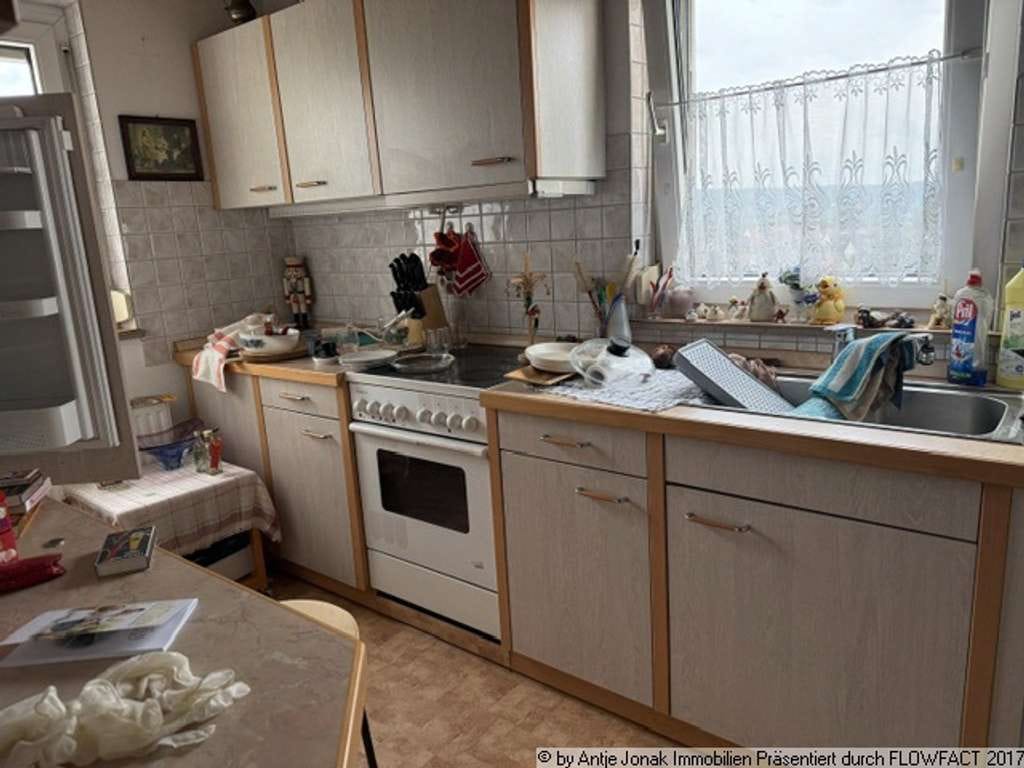Immobilie in Esslingen am Neckar - Wohnen mit Weitblick - 3 Zimmer-Wohnung mit sonnigem Balkon in Esslingen-Berkheim - Bild 4