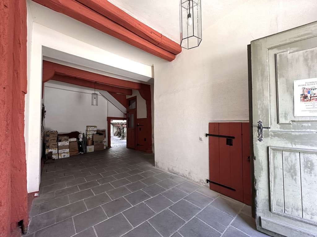 Immobilie in Coburg - Kapitalanlage mit Charme und Geschichte - Mehrfamilienwohnhaus in zentraler Innenstadtlage Coburgs - Bild 1