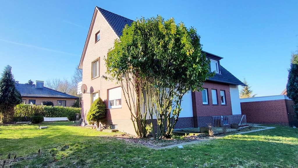 Immobilie in Bad Iburg - Attraktives Zweifamilienhaus in naturnaher Lage von Bad Iburg - Bild 0
