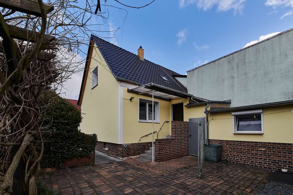 Immobilie in Lauchhammer - Reihen-Eckhaus in Lauchhammer-West – Ideales Zuhause für Familien - Bild 2