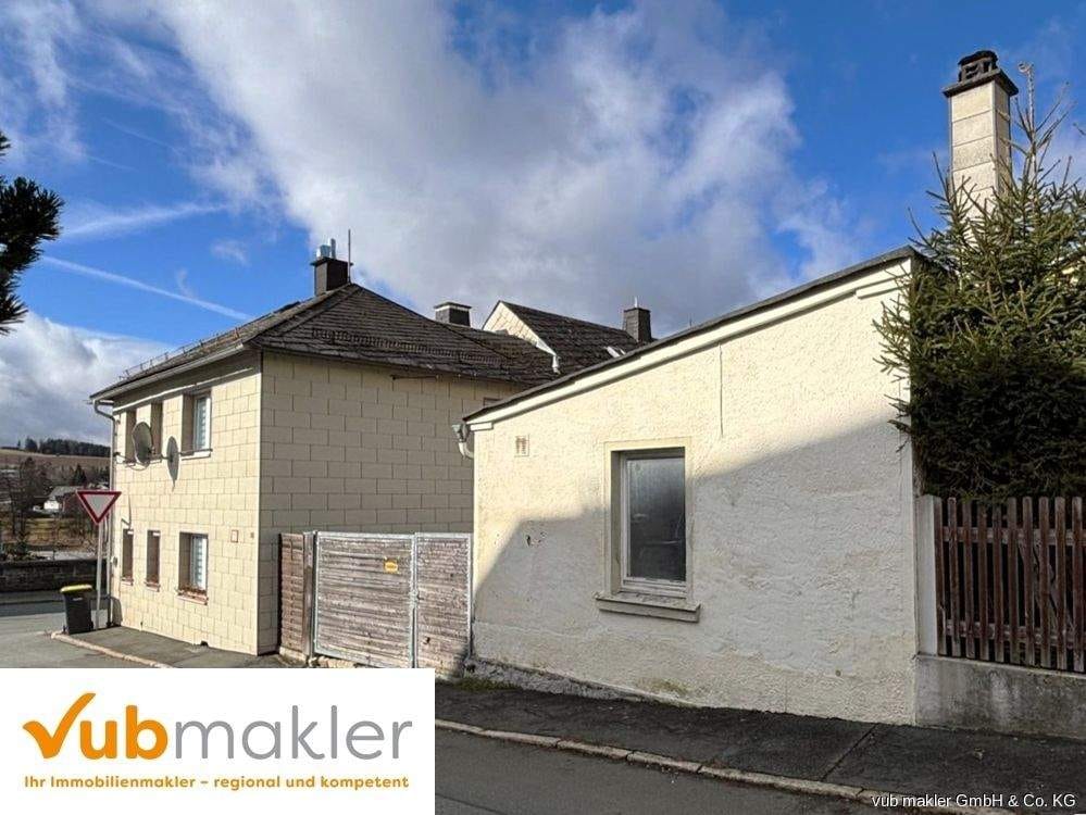 Immobilie in Selbitz - Projekt für Könner: Einfamilienhaus mit Nebengebäude in Selbitz - Bild 0