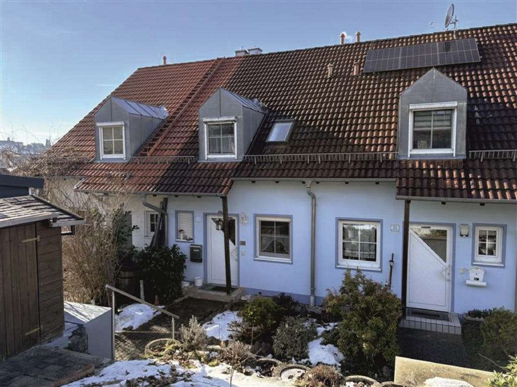 Immobilie in Velden - Familien aufgepasst! Attraktives Reihenhaus in sonniger Lage! - Bild 0