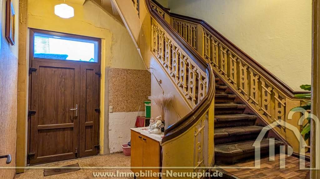 Immobilie in Fehrbellin - Charmantes Mehrfamilienhaus mit Ausbaupotenzial in Fehrbellin - Bild 2