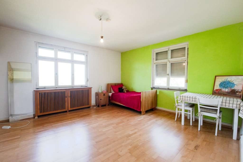 Immobilie in Wehr - Familienfreundliches Wohnen mit viel Platz und großem Garten - Bild 5