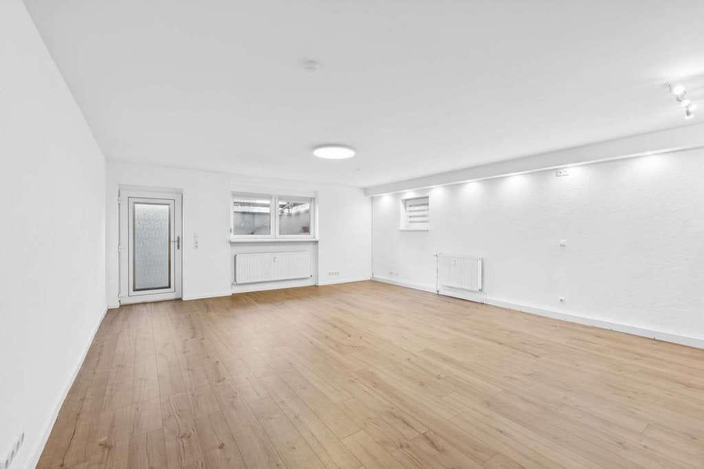 Immobilie in Mistelgau - Solides Investment mit sofortigem Cashflow – vermietete 2-Zimmer-Souterrainwohnung - Bild 2