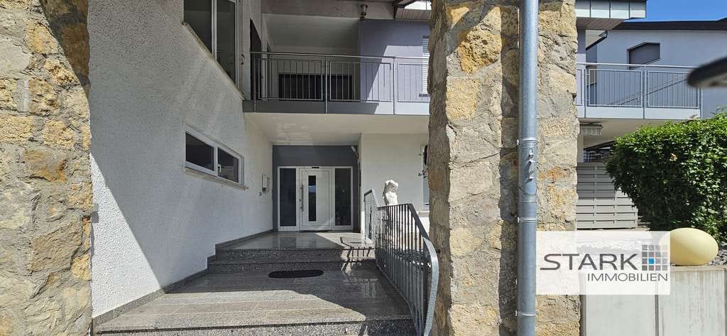 Immobilie in Grünsfeld - Wohnhaus mit traumhafter Aussicht – ideal für Familie, Generationenwohnen & Arbeiten - Bild 4