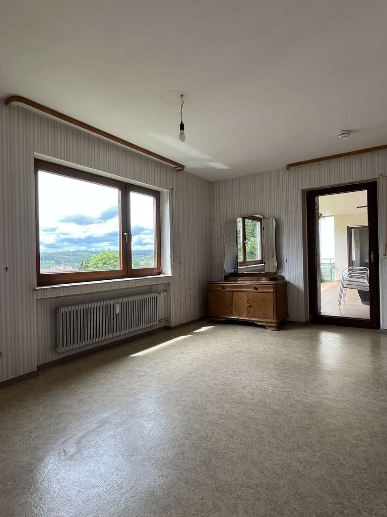 Immobilie in Gammertingen - GROSSZÜGIGES UND FAMILIENFREUNDLICHES WOHNEN MIT HERRLICHER AUSSICHT - Bild 3