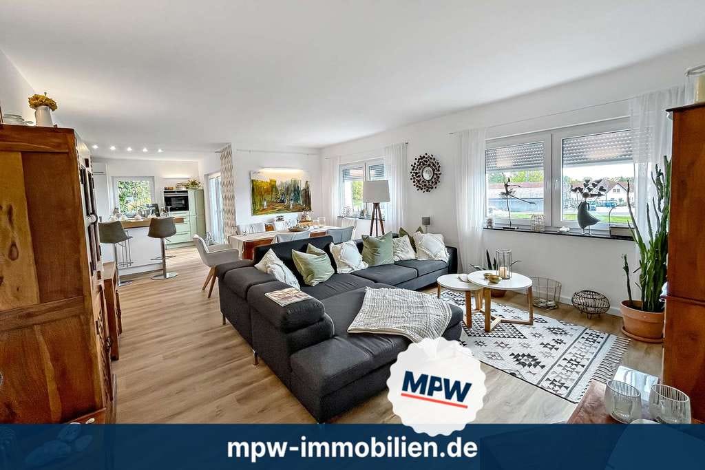 Immobilie in Tauche - Moderne 3-Zimmer-Wohnung in Tauche: mit zwei Balkonen, Einbauküche & 2 Stellplätzen - Bild 0