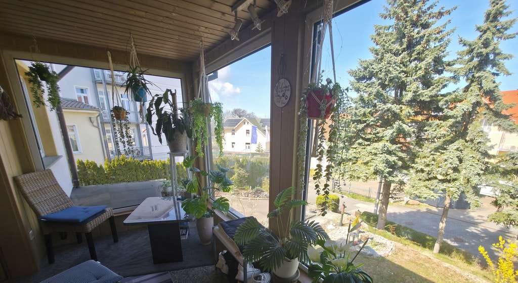 Immobilie in Göhren - Wohnhaus mit zwei Einheiten, Ferienbungalow und großem Grundstück in strandnaher Lage - Bild 1