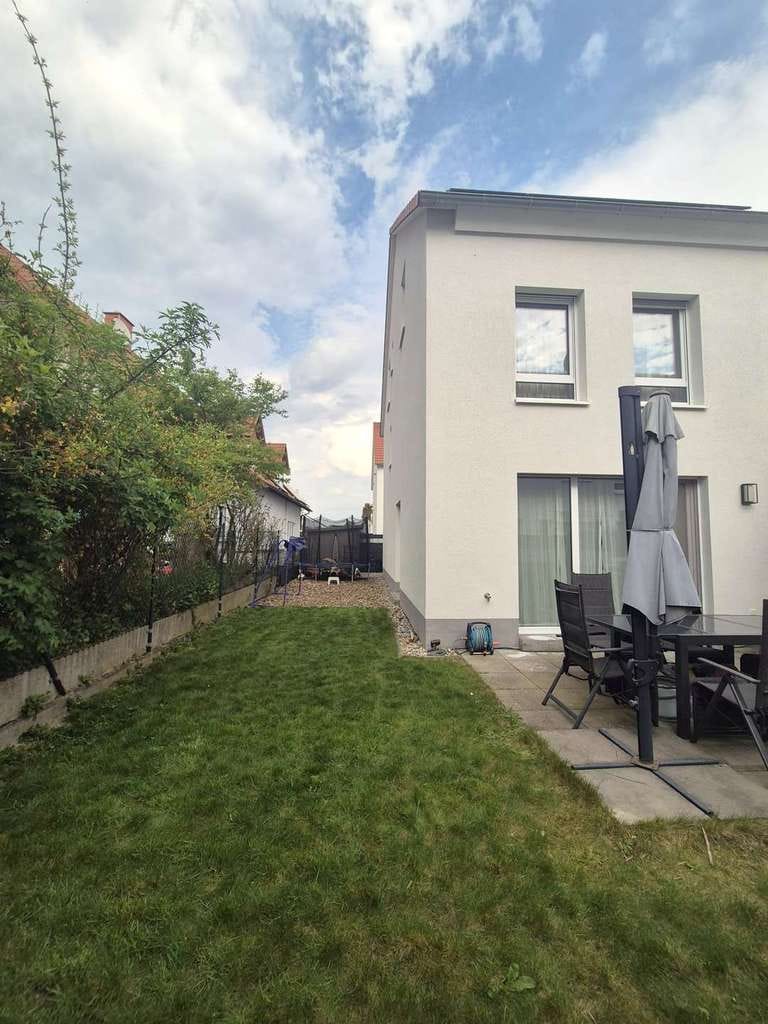 Immobilie in Hochstadt (Pfalz) - Neuwertiges Reihenendhaus mit Garten, PV-Anlage & hochwertiger Ausstattung. - Bild 3