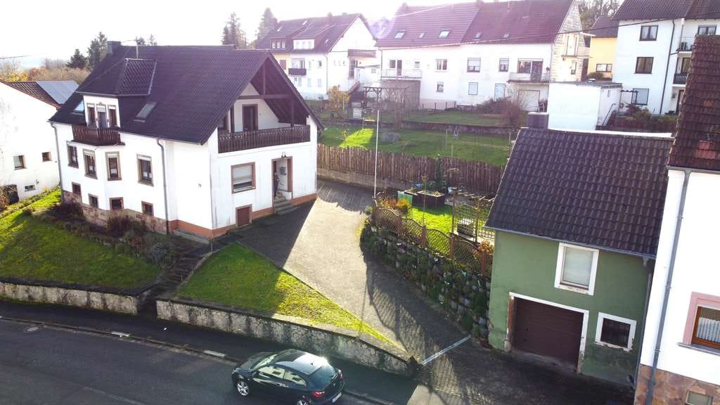 Immobilie in Mandelbachtal - Modernisiertes Ein-/Zweifamilienhaus mit besonderen Vorzügen - Bild 3