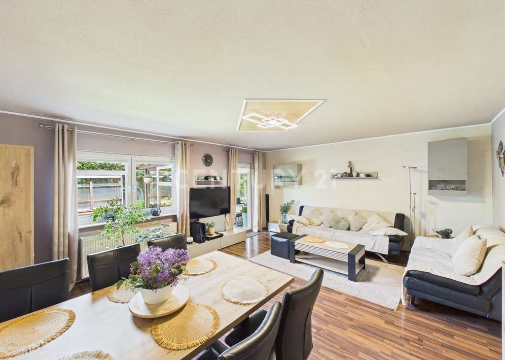 Immobilie in Hornbach - Ein Zuhause zum Verlieben – Freistehendes Familienhaus mit Wintergarten und Traumgarten - Bild 4