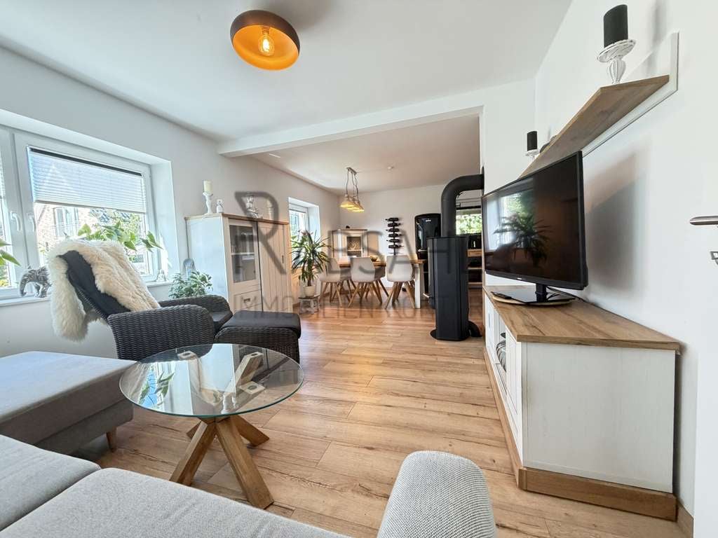 Immobilie in Hittbergen - Zweifamilienhaus auf einmaligem Grundstück in Hittbergen mit Wohnrecht für 1 WE des Eigentümers - Bild 4