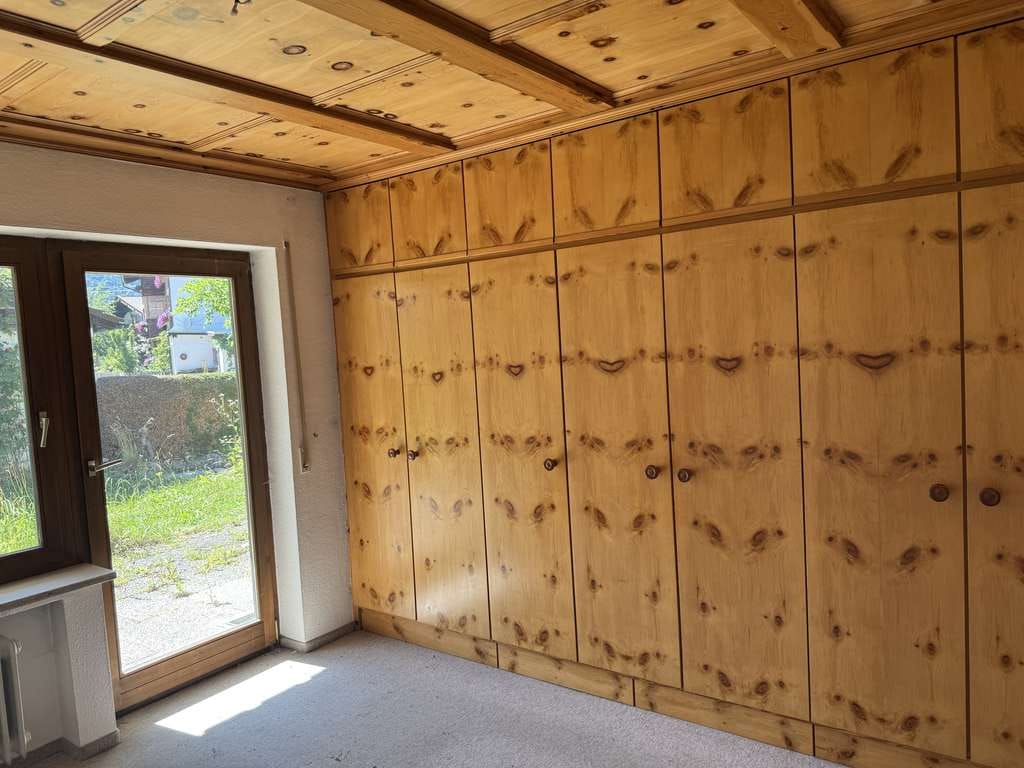 Immobilie in Oberammergau - Hier ist Ihr neues Daheim! 2 Zimmer Erdgeschosswohnung mit Wohlfühlcharakter und Gartenidylle in - Bild 2