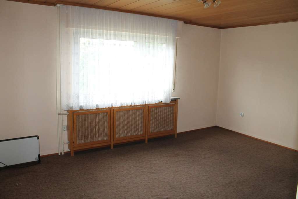 Immobilie in Obertshausen - Attraktives Zweifamilienhaus  in begehrter Lage Obertshausen - Bild 3