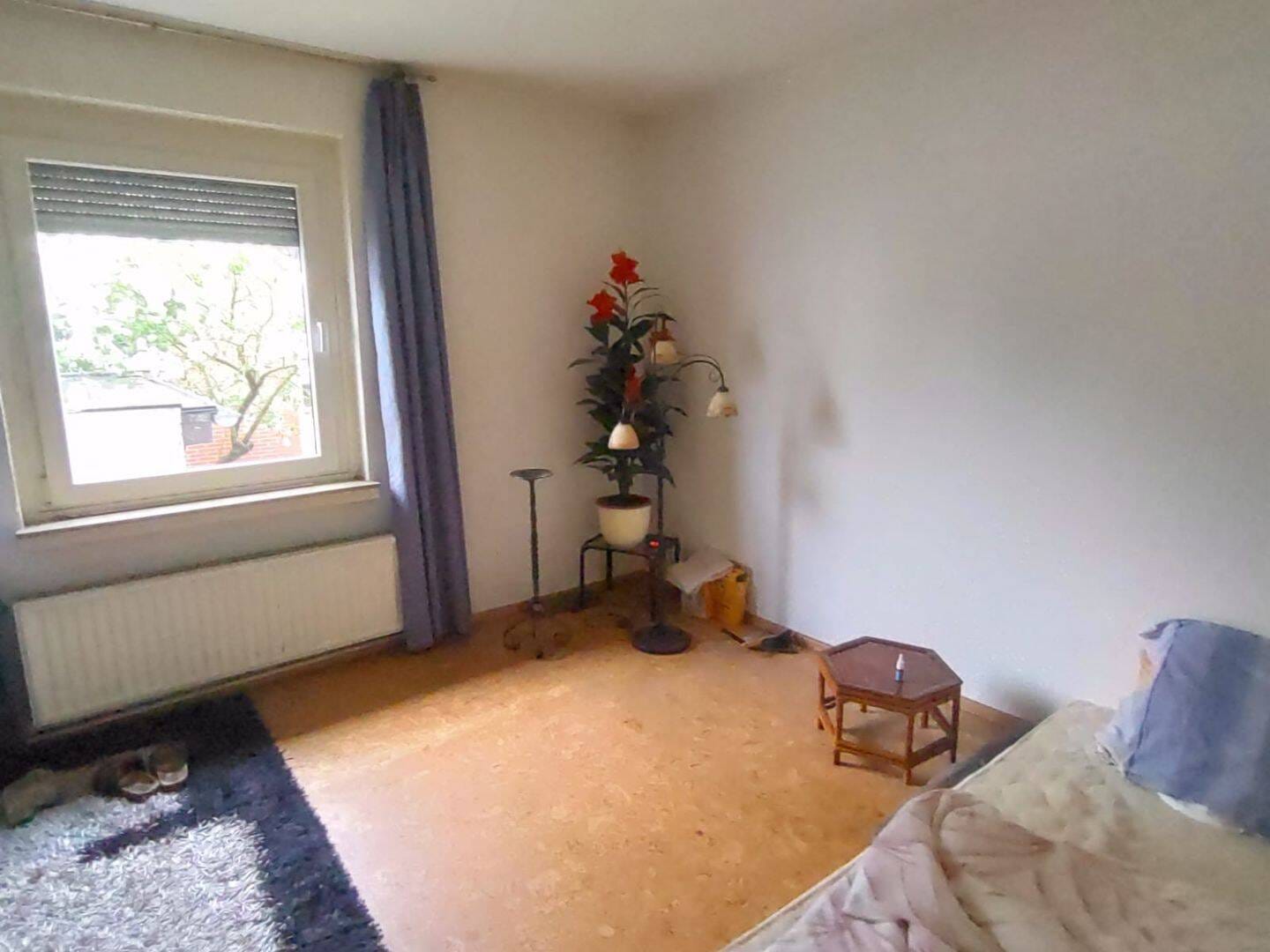 Immobilie in Garbsen - Attraktives Zweifamilienhaus mit zusätzlicher Wohneinheit im Anbau – vielseitig nutzbar! - Bild 2
