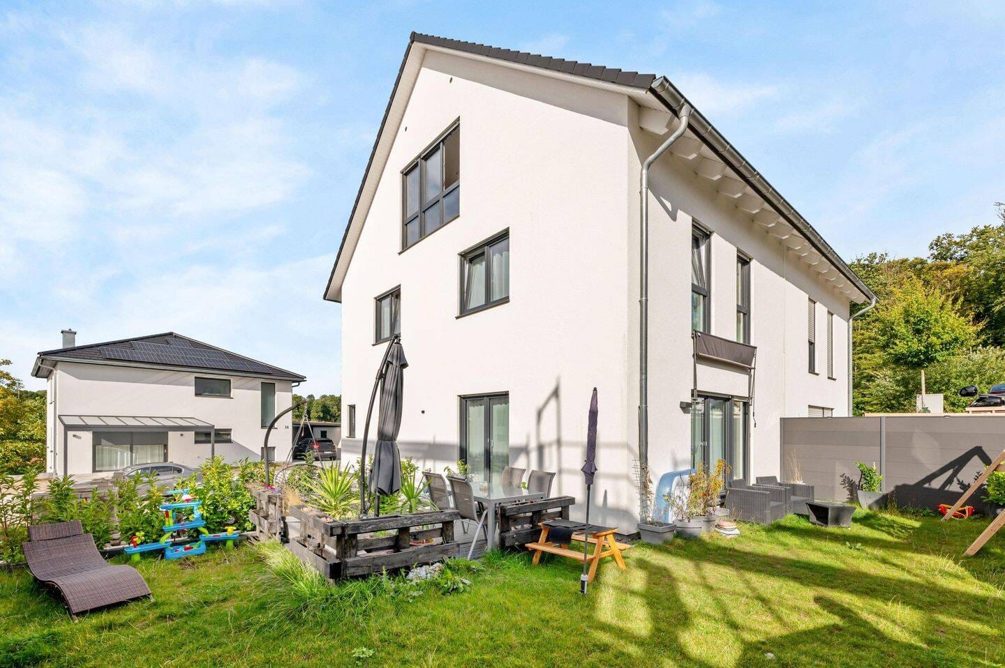 Immobilie in Kirchardt - Gelegenheit ! Exklusive Doppelhaushälfte in Kirchardt - Baujahr 2022 - Bild 0