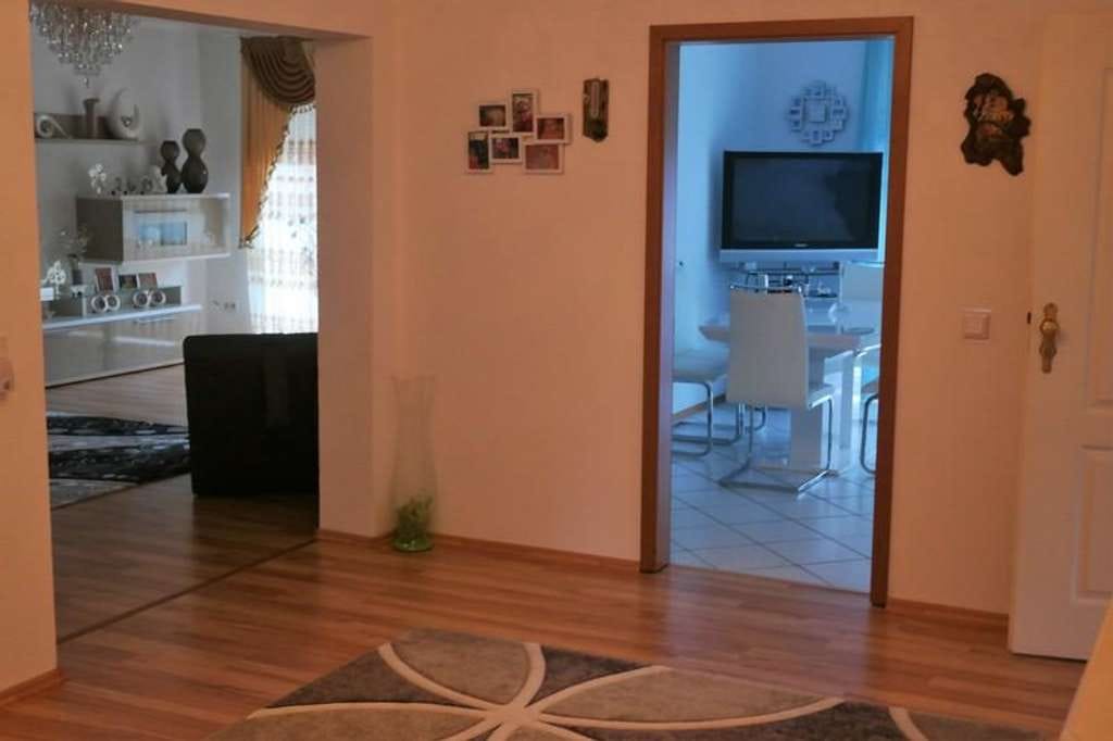 Immobilie in Hankensbüttel - Gepflegtes Ein- oder Zweifamilienhaus in ruhiger Nachbarschaft - Bild 2