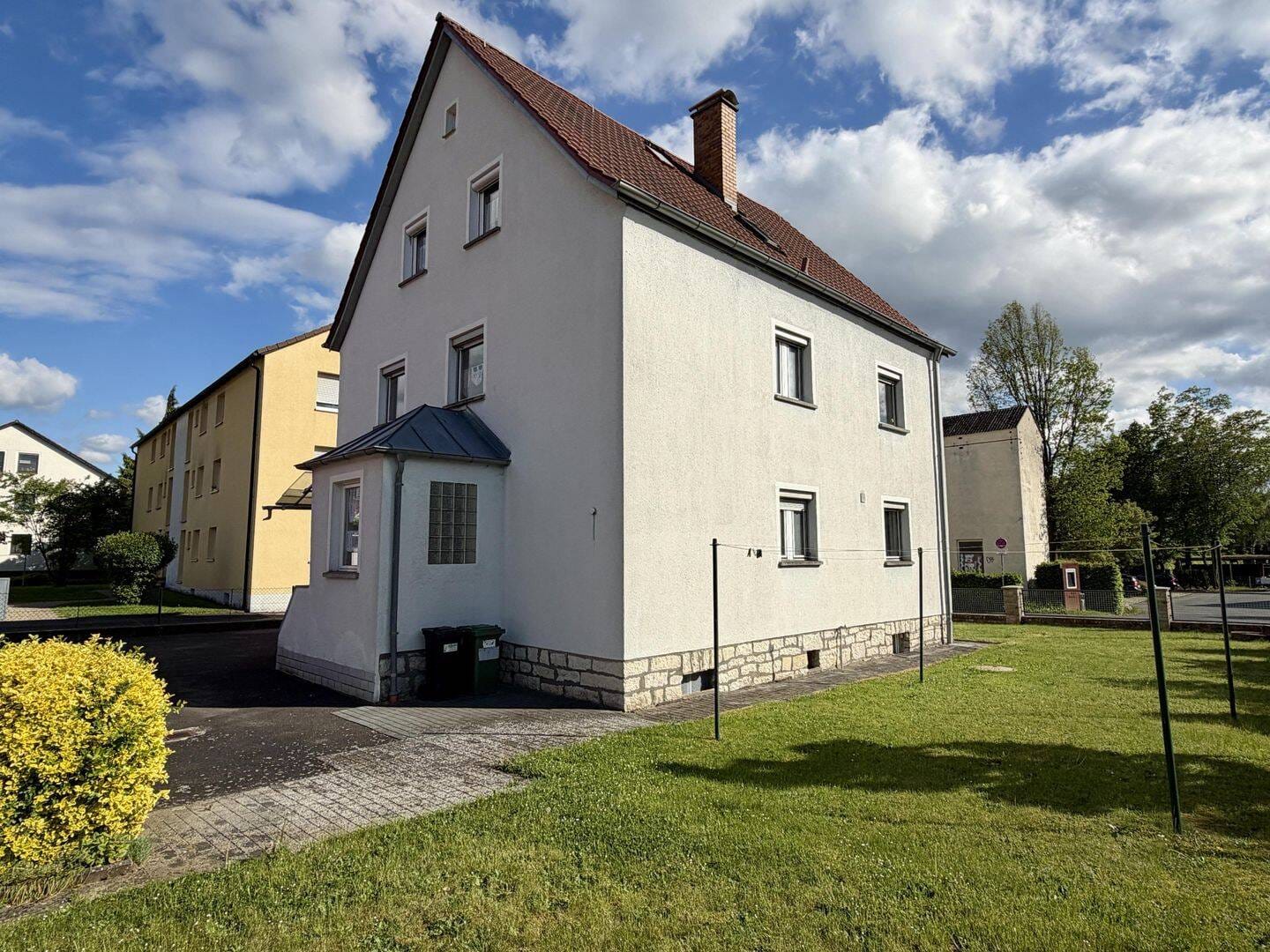 Immobilie in Sulzbach-Rosenberg - Viel Platz für Ihre Wohnideen - Zweifamilienhaus in Sulzbach-Rosenberg - Bild 3