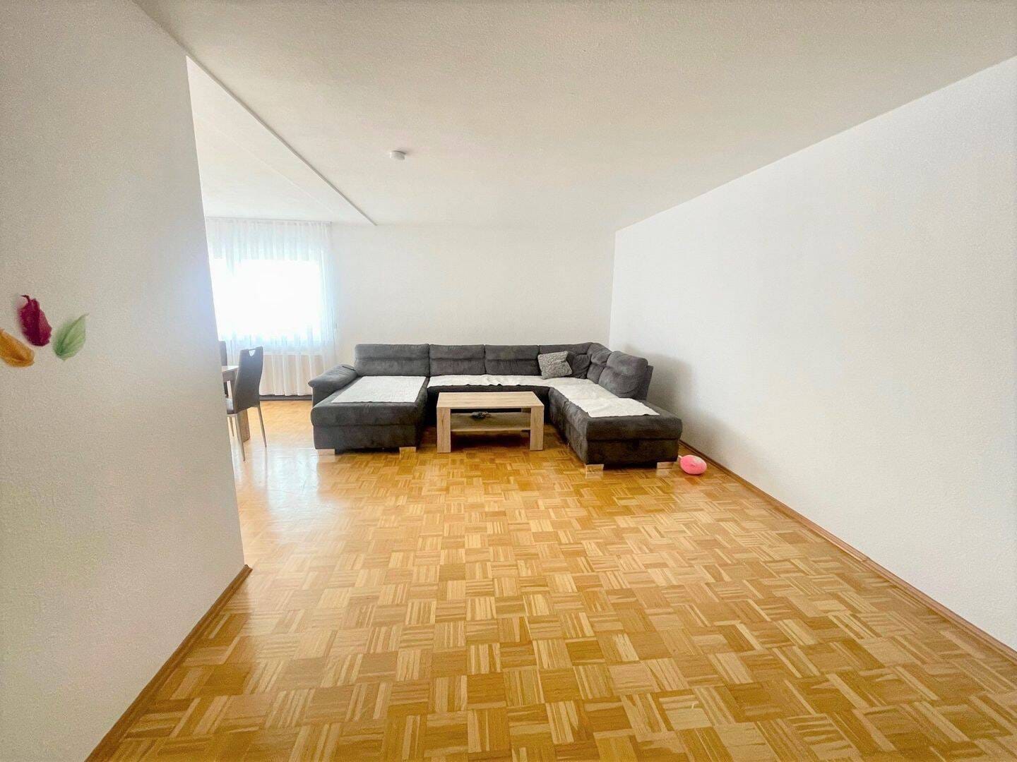Immobilie in Hüttlingen - Geräumige Wohnung in ruhiger Lage von Hüttlingen inkl. großer Terrasse und Garage zu verkaufen - Bild 3