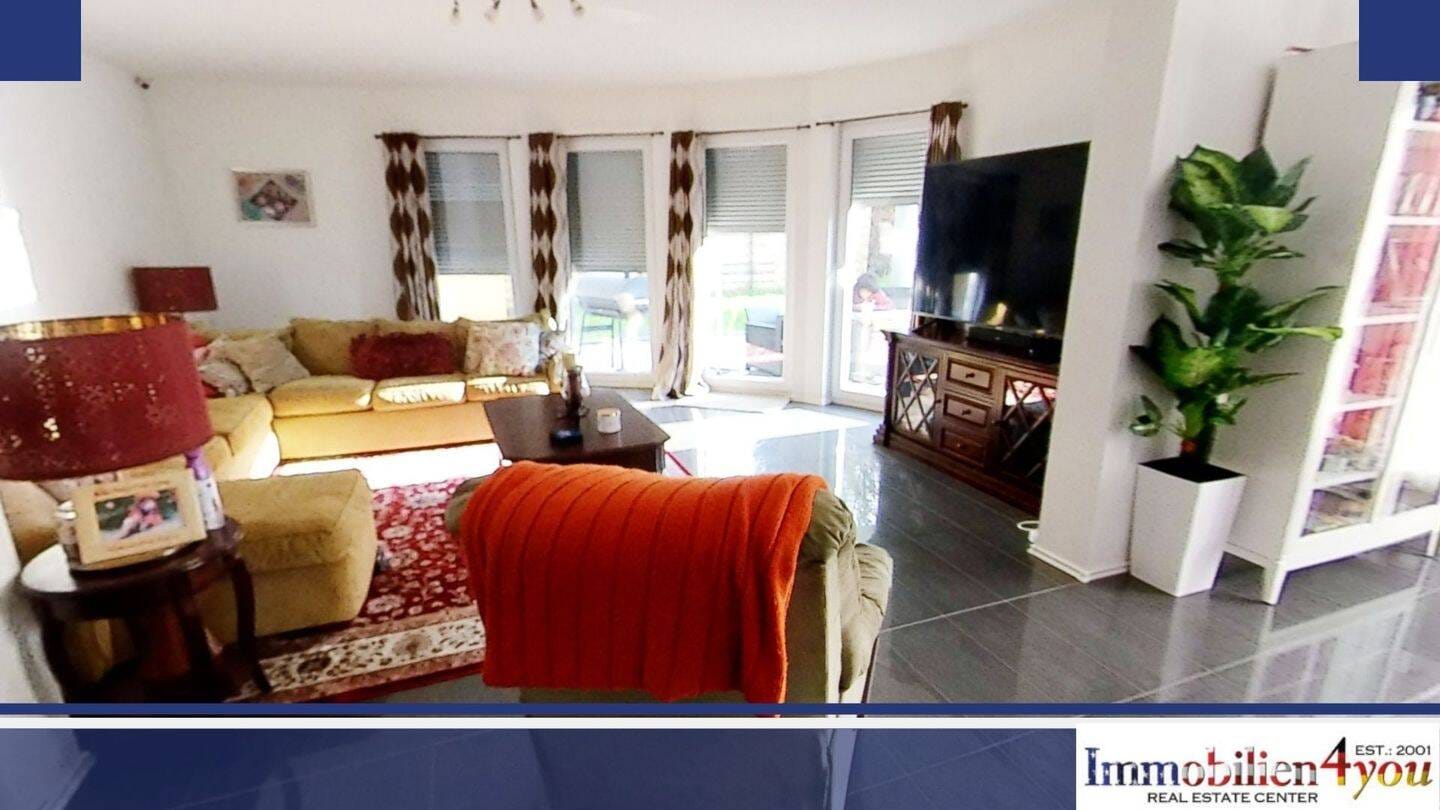Immobilie in Waldmohr - Tolles Einfamilienhaus in guter Wohnlage - Bild 2