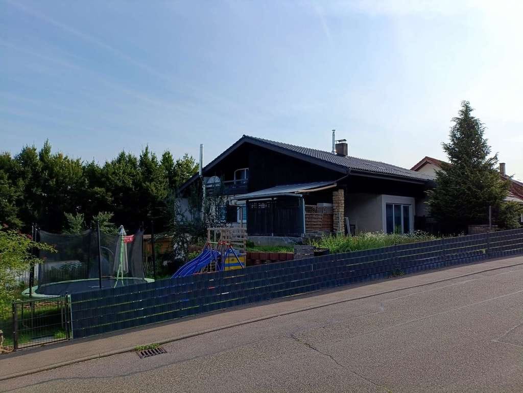 Immobilie in Keltern - großes Haus mit 3 Einheiten mit weitläufigem Grundstück und zahlreichen Nutzungsmöglichkeiten - Bild 4